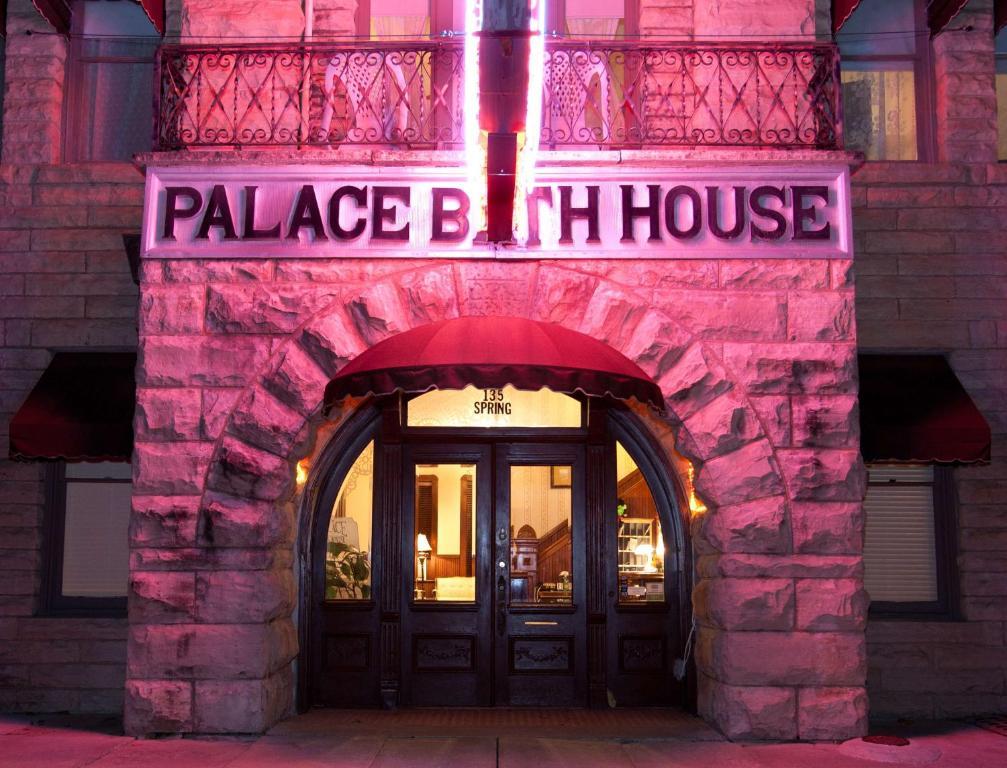 The Palace Hotel And Bath House Spa Eureka Springs Dış mekan fotoğraf